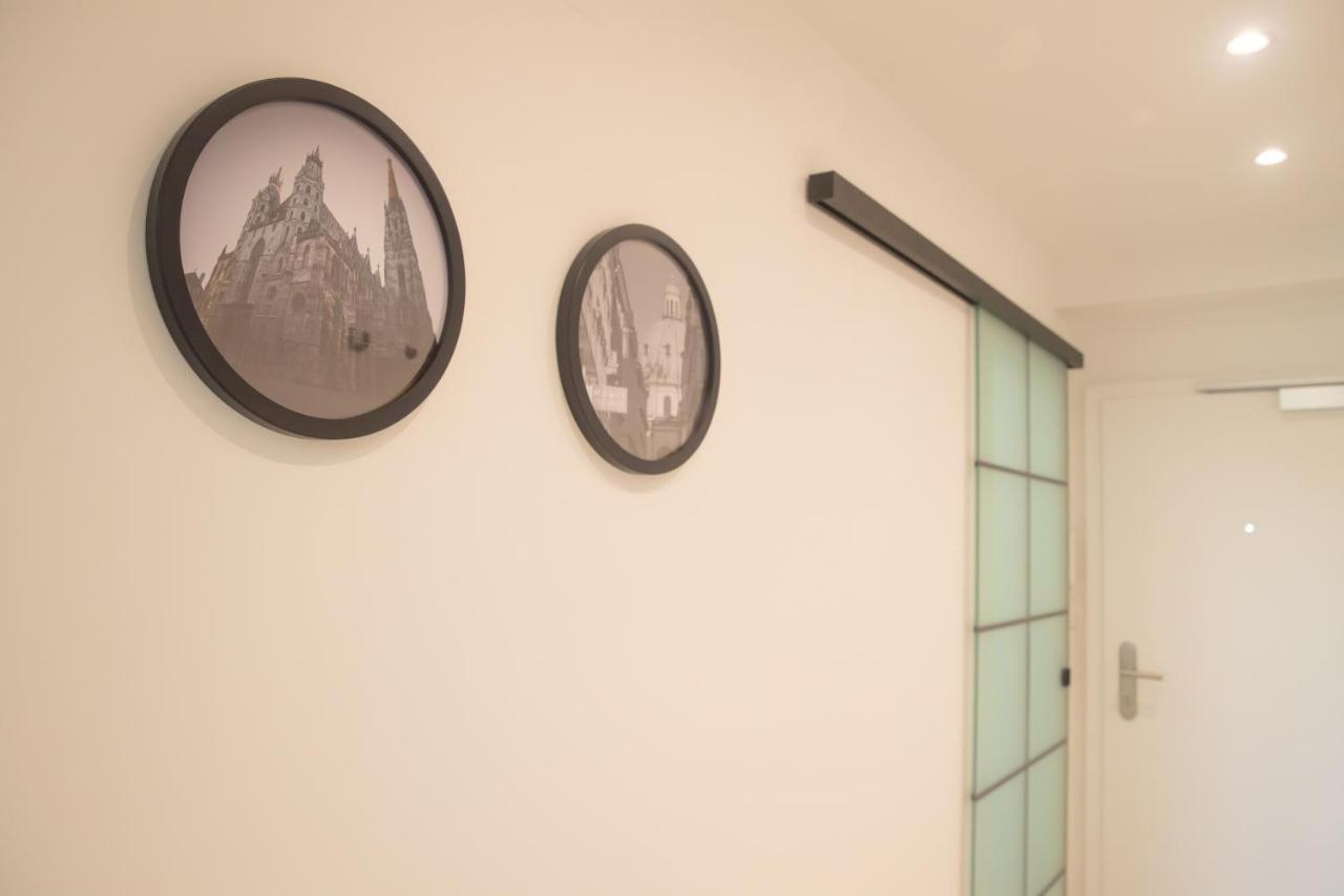Room 4 Art Appartments Nr.1 In Vienna Center Exterior photo